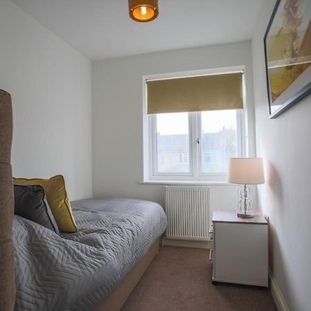 Vale House Apartment Northfleet Exterior photo